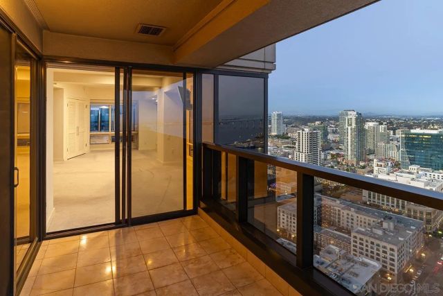 100 Harbor Drive 3504, San Diego, CA 92101