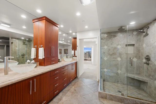 100 Harbor Drive 3504, San Diego, CA 92101