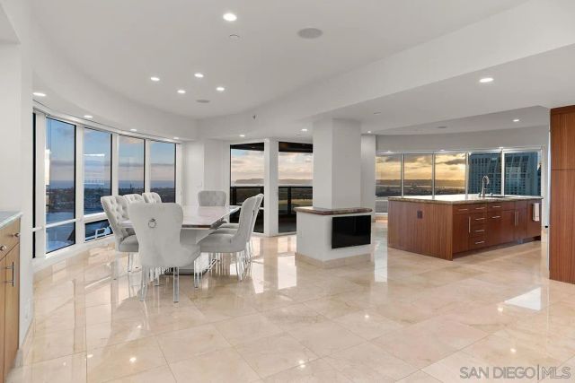 100 Harbor Drive 3504, San Diego, CA 92101