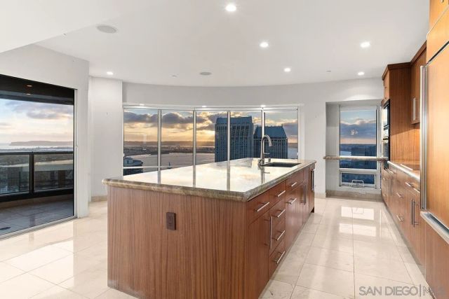 100 Harbor Drive 3504, San Diego, CA 92101