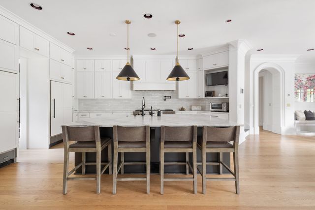 2410 Hidden River Ln, Franklin, TN 37069