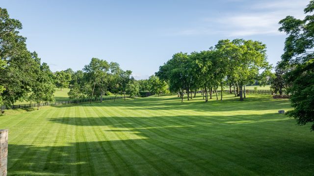 2410 Hidden River Ln, Franklin, TN 37069