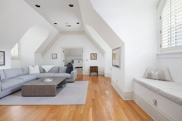 2410 Hidden River Ln, Franklin, TN 37069