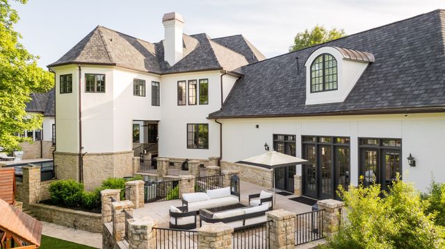 2410 Hidden River Ln, Franklin, TN 37069