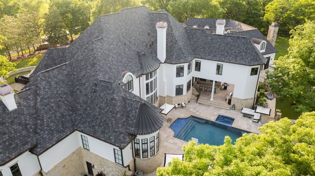 2410 Hidden River Ln, Franklin, TN 37069