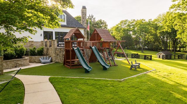 2410 Hidden River Ln, Franklin, TN 37069