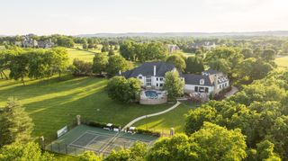 2410 Hidden River Ln, Franklin, TN 37069