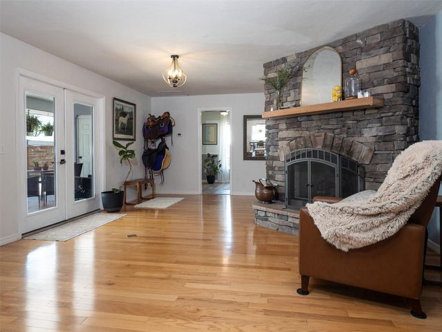 23053 NW 142ND AVENUE, High Springs, FL 32643