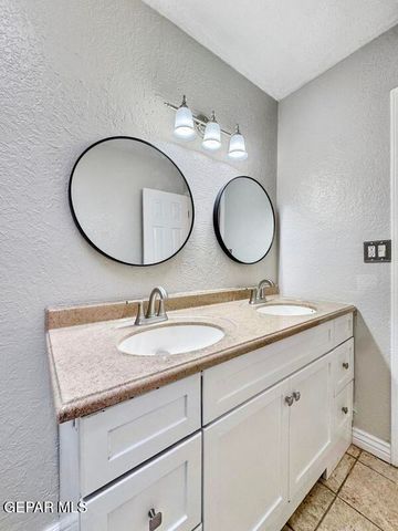 3400 Dialrock Lane, El Paso, TX 79935