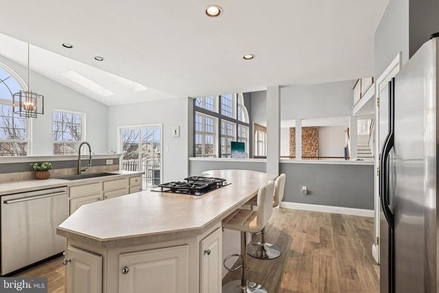 230 N SHADYBROOKE DR, Douglassville, PA 19518