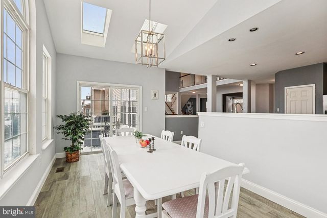 230 N SHADYBROOKE DR, Douglassville, PA 19518