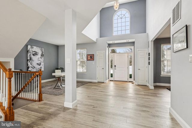 230 N SHADYBROOKE DR, Douglassville, PA 19518