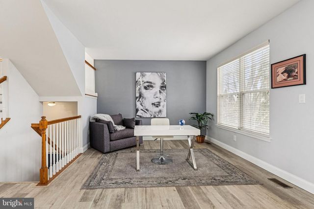 230 N SHADYBROOKE DR, Douglassville, PA 19518