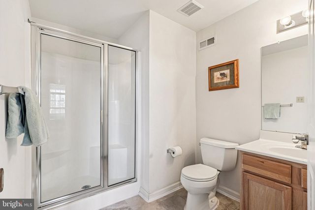 230 N SHADYBROOKE DR, Douglassville, PA 19518