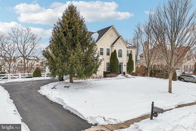 230 N SHADYBROOKE DR, Douglassville, PA 19518