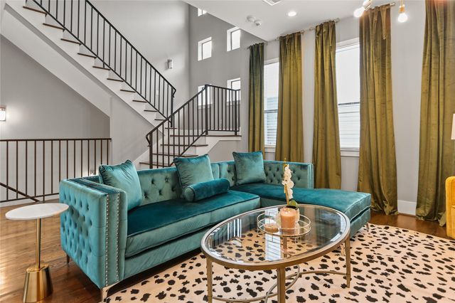 2105 Hadley Street, Houston, TX 77003
