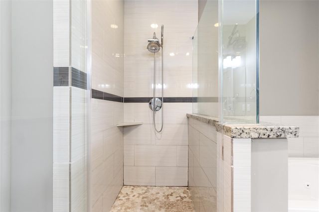 2105 Hadley Street, Houston, TX 77003