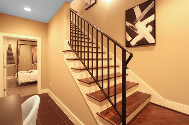 2105 Hadley Street, Houston, TX 77003