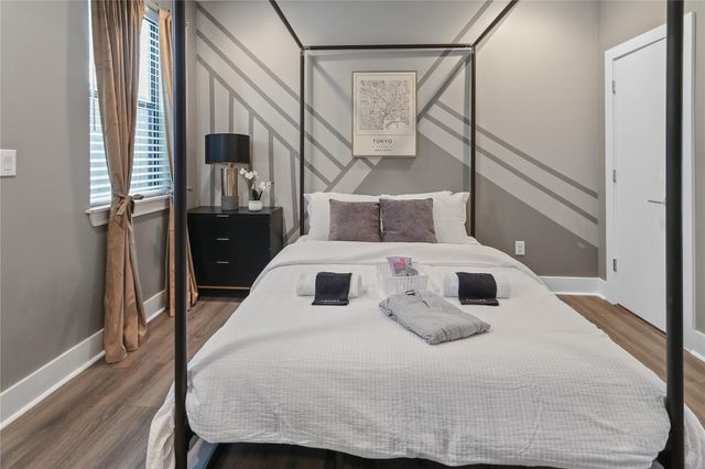 2105 Hadley Street, Houston, TX 77003