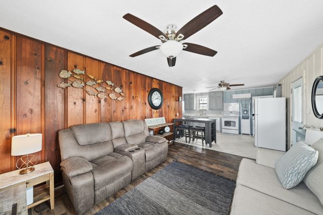 714 Caisson Street, Surfside Beach, TX 77541