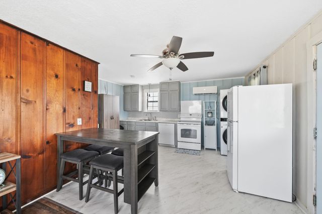 714 Caisson Street, Surfside Beach, TX 77541