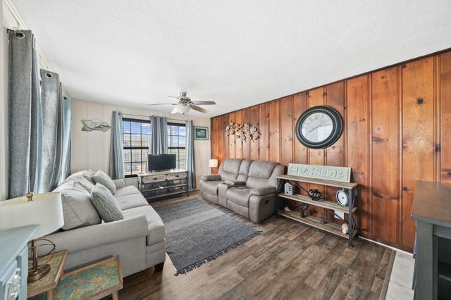 714 Caisson Street, Surfside Beach, TX 77541