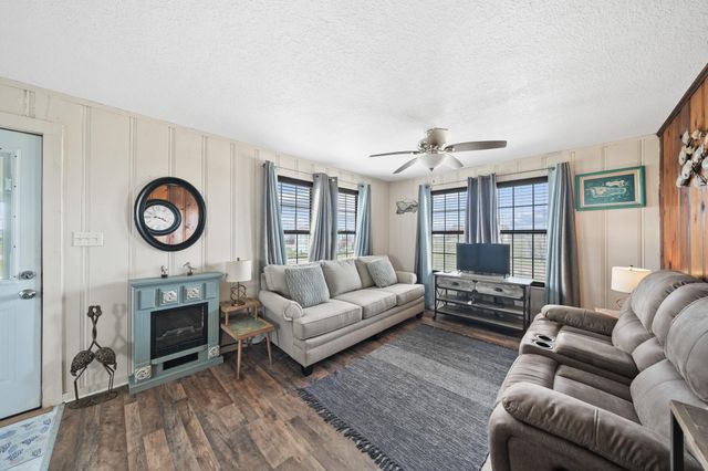 714 Caisson Street, Surfside Beach, TX 77541