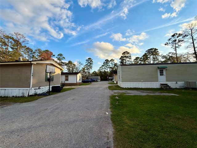 3510 Fox Drive 9, Baytown, TX 77521