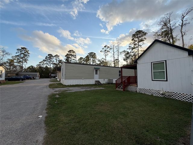 3510 Fox Drive 9, Baytown, TX 77521