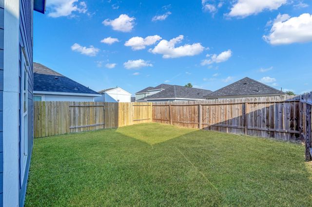 16939 Marie Village Drive, Conroe, TX 77306