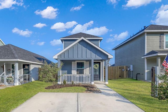 16939 Marie Village Drive, Conroe, TX 77306