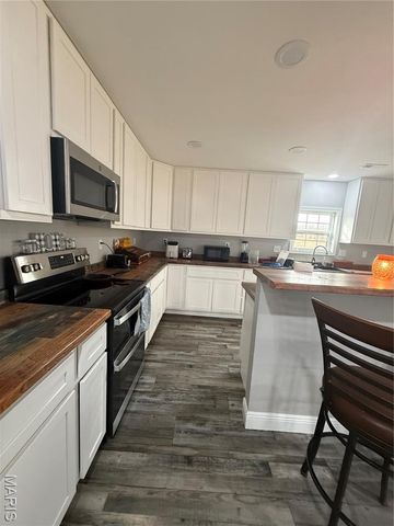 4800 Pebble Lane, Farmington, MO 63640