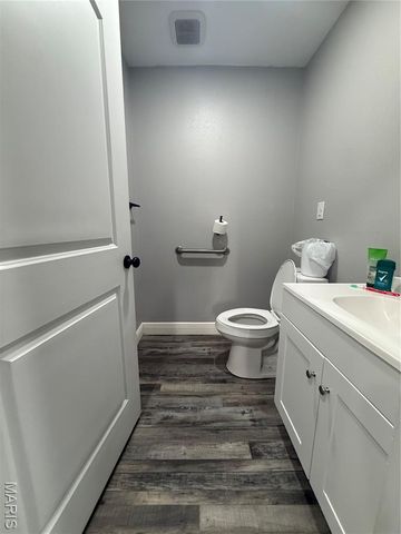 4800 Pebble Lane, Farmington, MO 63640