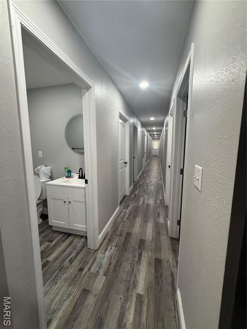 4800 Pebble Lane, Farmington, MO 63640