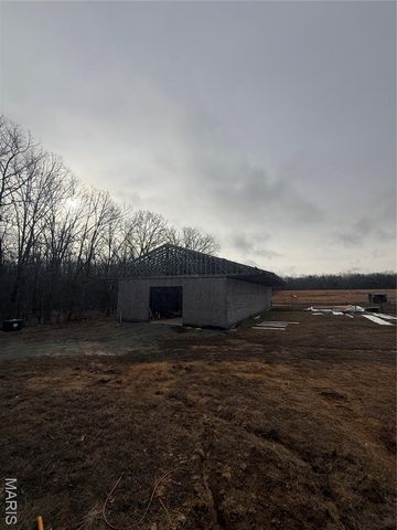 4800 Pebble Lane, Farmington, MO 63640