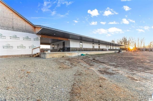 4800 Pebble Lane, Farmington, MO 63640