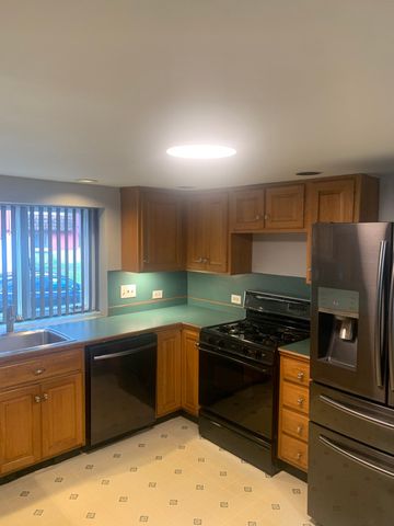 56-58 Summit Rd, Holbrook, MA 02343