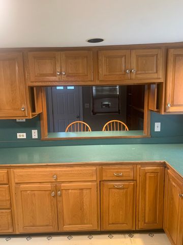 56-58 Summit Rd, Holbrook, MA 02343
