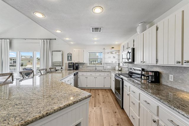 22202 Frio Drive, Galveston, TX 77554