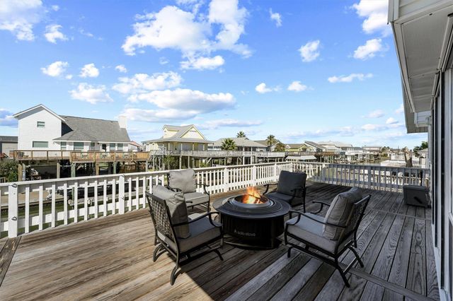 22202 Frio Drive, Galveston, TX 77554
