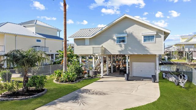 22202 Frio Drive, Galveston, TX 77554
