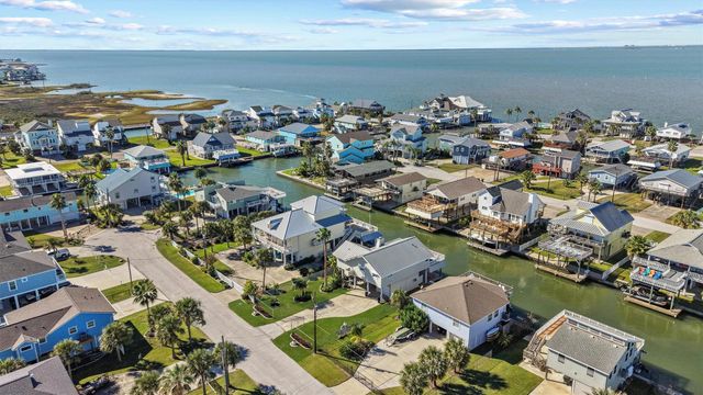 22202 Frio Drive, Galveston, TX 77554
