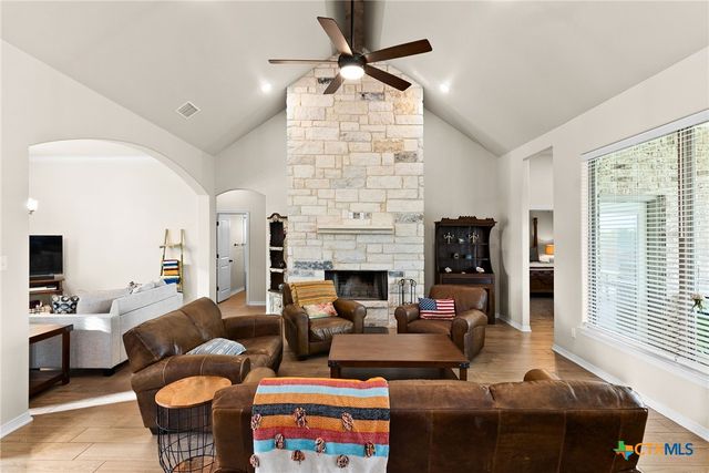5742 Watusi Drive, Belton, TX 76513