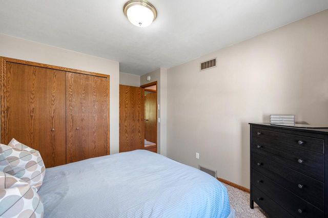 3361 Basil DRIVE, Madison, WI 53704