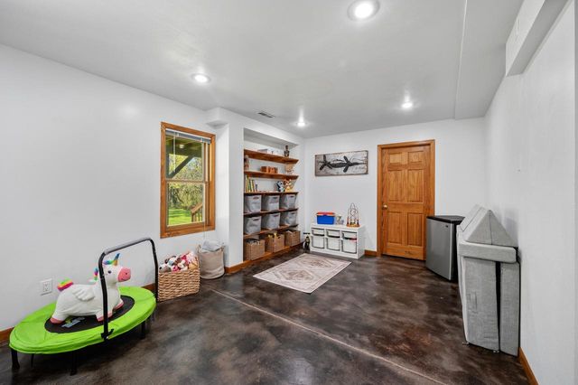 3361 Basil DRIVE, Madison, WI 53704