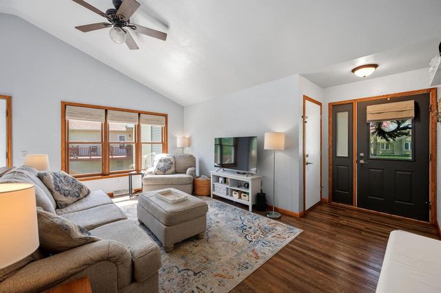 3361 Basil DRIVE, Madison, WI 53704