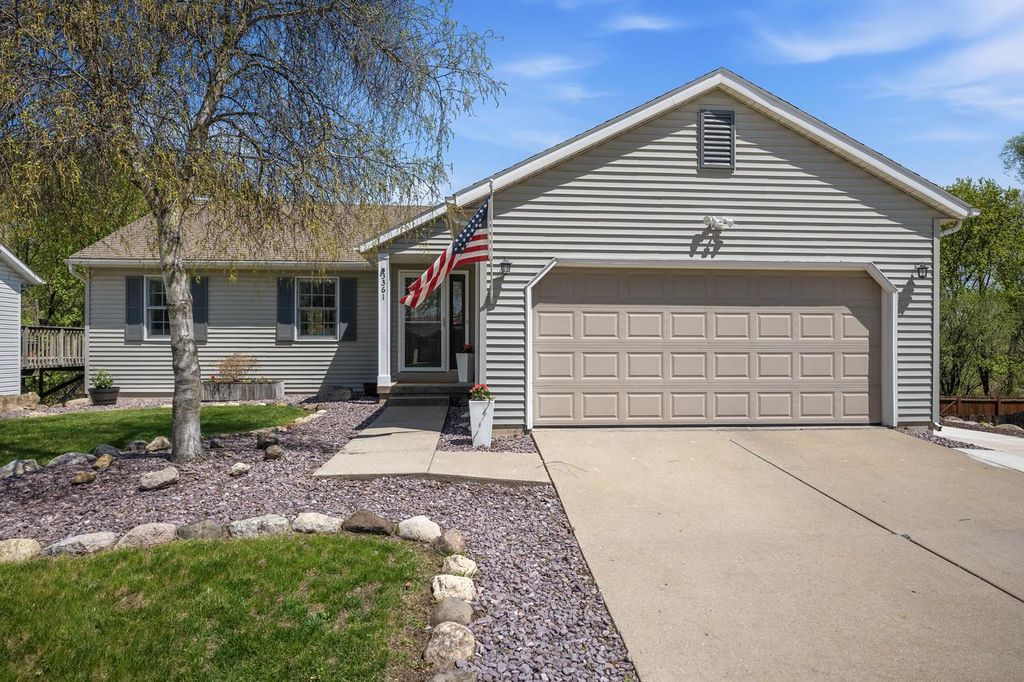 3361 Basil DRIVE, Madison, WI 53704