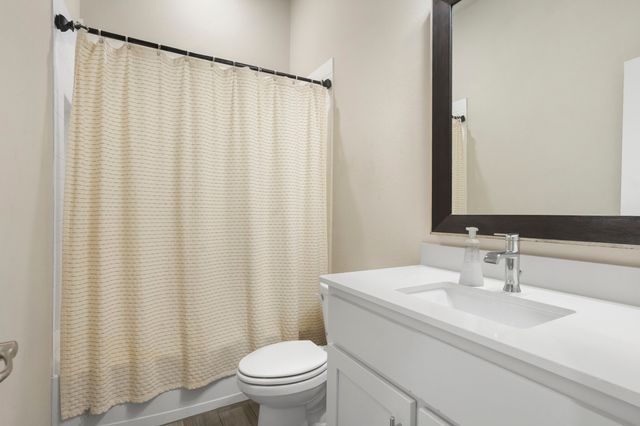 3724 Twin Pines Drive, Grand Prairie, TX 76065