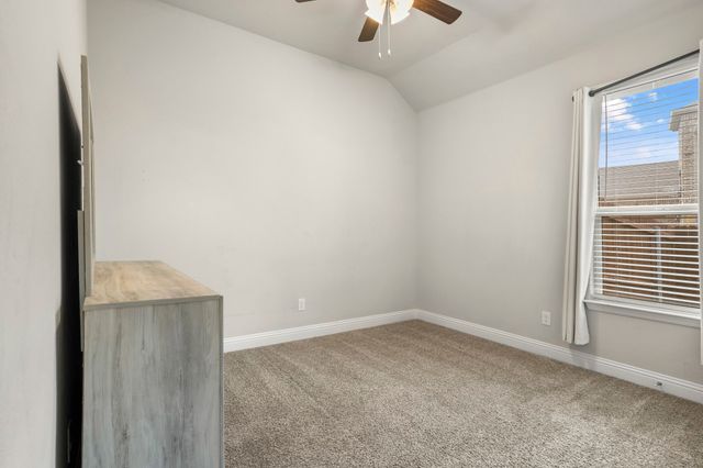 3724 Twin Pines Drive, Grand Prairie, TX 76065