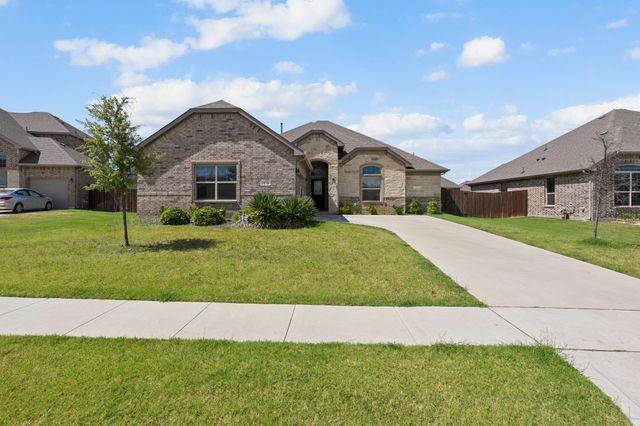 3724 Twin Pines Drive, Grand Prairie, TX 76065
